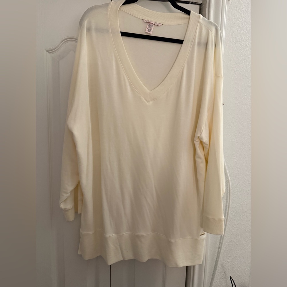 VS vneck super soft long sleeve